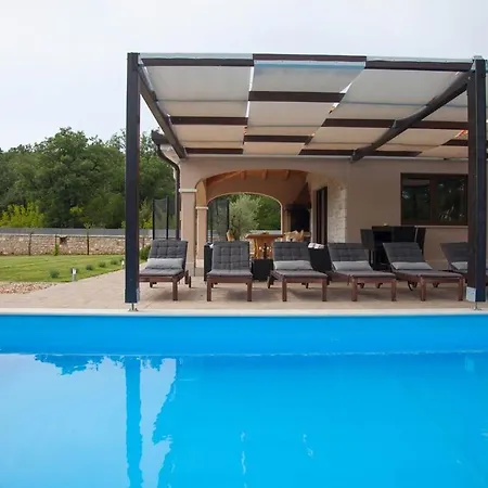 Вилла With Pool Casa Ivano *